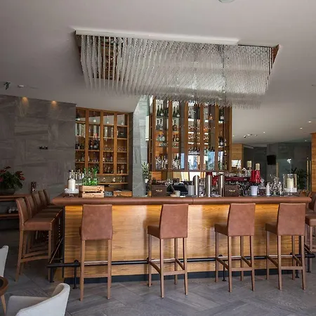 Nidum - Casual Luxury Mösern