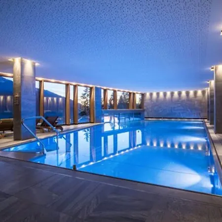 Nidum - 캐주얼 럭셔리 3*