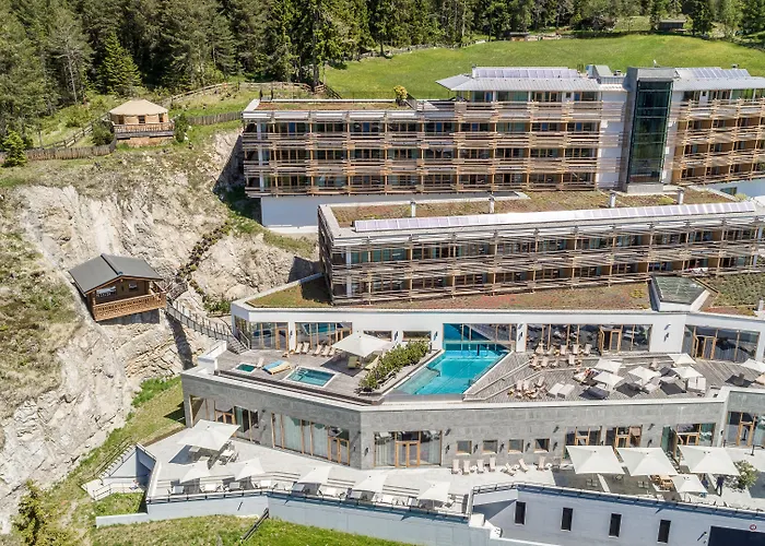 Nidum - Casual Luxury