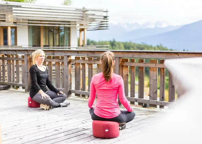 Nidum - Casual Luxury