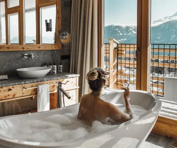 Nidum - Casual Luxury Mosern (Telfs)