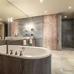 Nidum - Casual Luxury Hotel