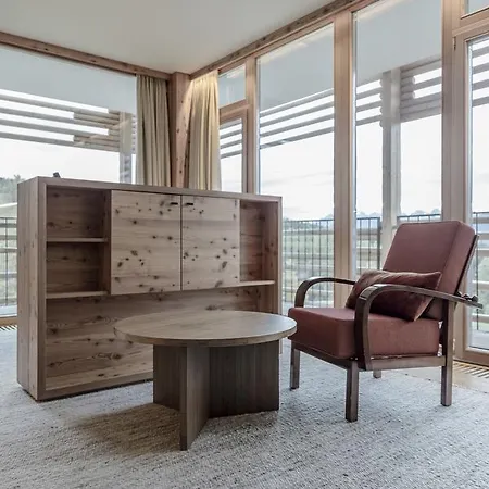 Nidum カジュアル ラグジュアリー 3* Mösern